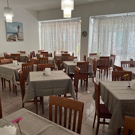 Hotel Due Gemelle à Rimini Extérieur photo
