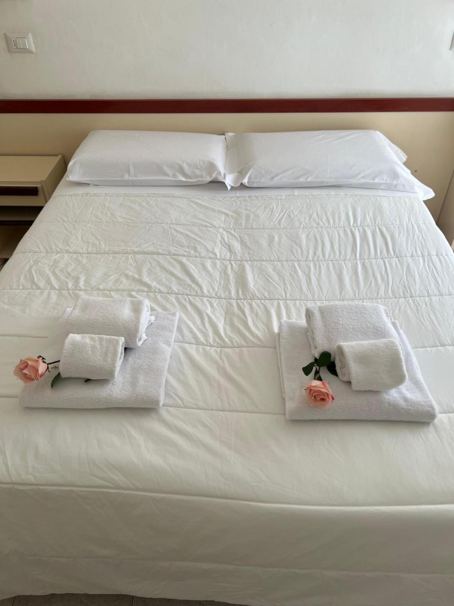 Hotel Due Gemelle à Rimini Extérieur photo