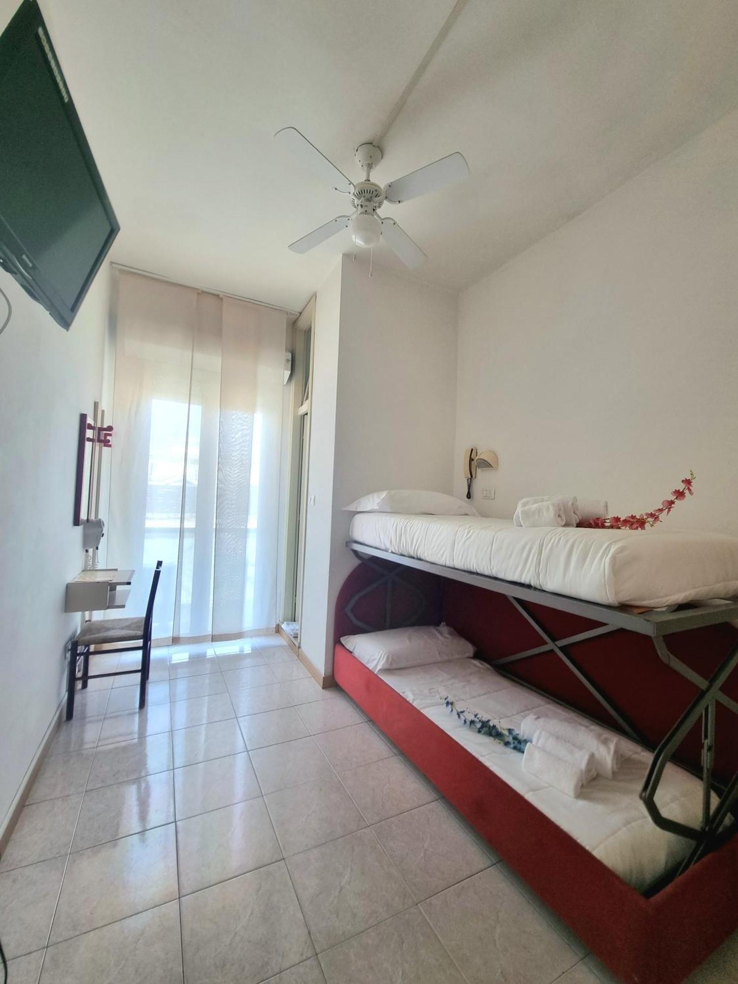 Hotel Due Gemelle à Rimini Extérieur photo