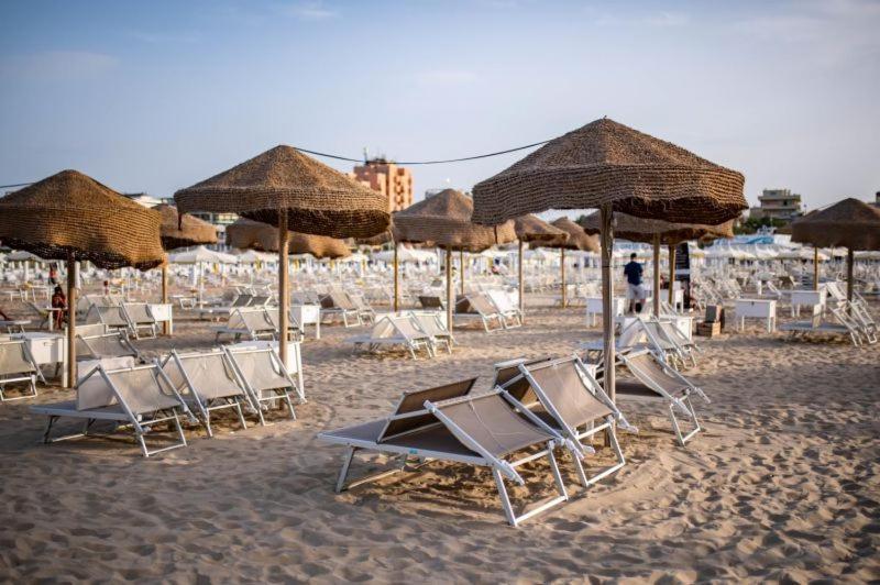 Hotel Due Gemelle à Rimini Extérieur photo